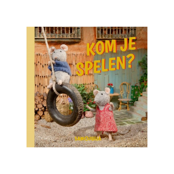 Kom je spelen? book featuring two mice playing on a tire swing in a backyard