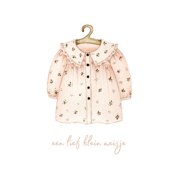 Wenskaart met een illustratie van een babyjurk met een ruffle kraag, roze kleur en bloemenpatroon